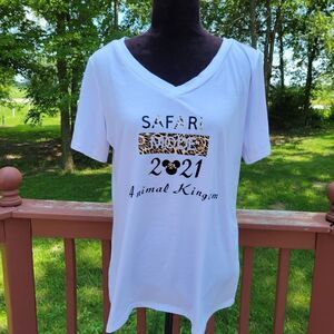 Ladies Custom Animal Kingdom 2021 Shirt, sz Large, White